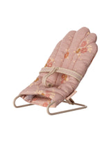 Maileg 11-5407-00 Chaise pour bébé souris - Rose fleur - Maileg vendu par Veille sur toi