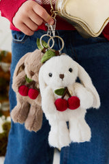 Snuggle Bunnies SB-174347 Breloque pour sac - Pénélope le lapin avec cerise - Marshmallow - Snuggle Bunnies vendu par Veille sur toi