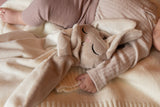 Veille sur toi ⚜ DD-001-03 Doudou Lapin - Marcel endormi avoine - Veille sur toi vendu par Veille sur toi