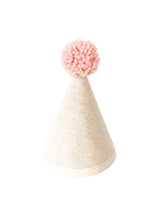 Fancy Little Day ⚜ Chapeau de fête - Beige avec pompom rose - Fancy Little Day vendu par Veille sur toi