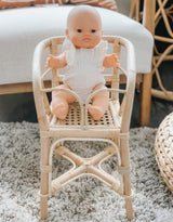 Chaise haute en rotin pour poupée - Poppie Toys marque Poppie Toys vendu par Veille sur toi
