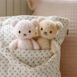 Peluche - Bébé ours bouclé 7" - Fraise - Cuddle + kind