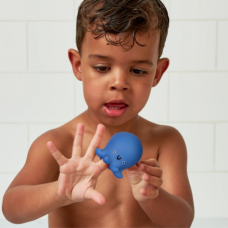 Marionnettes à doigt Bitzy Puppets™ avec un gicleur - Nautique - Itzy Ritzy