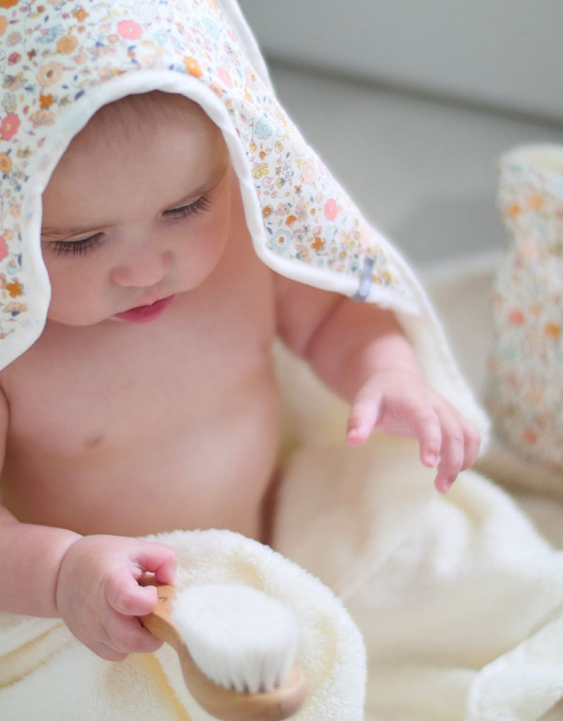 Sortie de bain pour bébé - Les petites fleurs roses - Baluchon