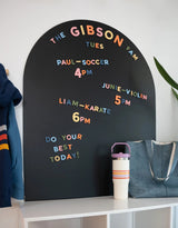 Tableau noir magnétique et effaçable autocollant sur le mur - The Type Set Co. | Veille sur toi