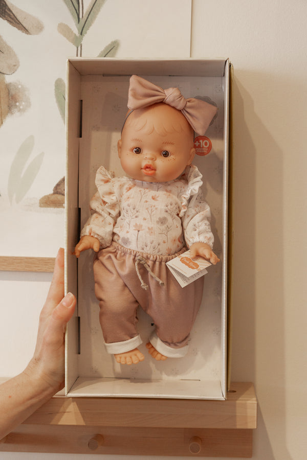 Bébé Gordis - Rose avec blouse fleurie, pantalon et boucle - Paola Reina