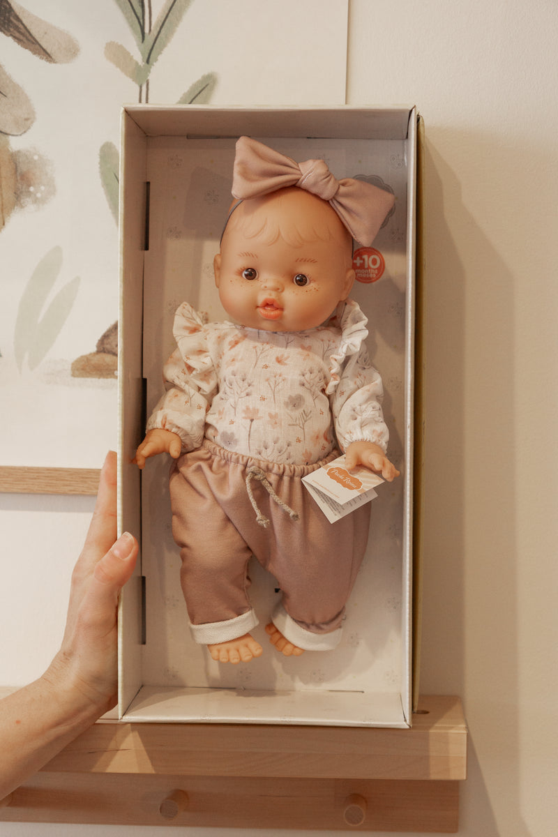 Bébé Gordis - Rose avec blouse fleurie, pantalon et boucle - Paola Reina