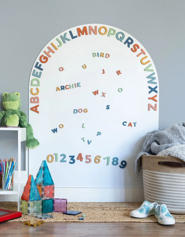 Tableau magnétique repositionable et autocollant mural - The Type Set Co. | Veille sur toi