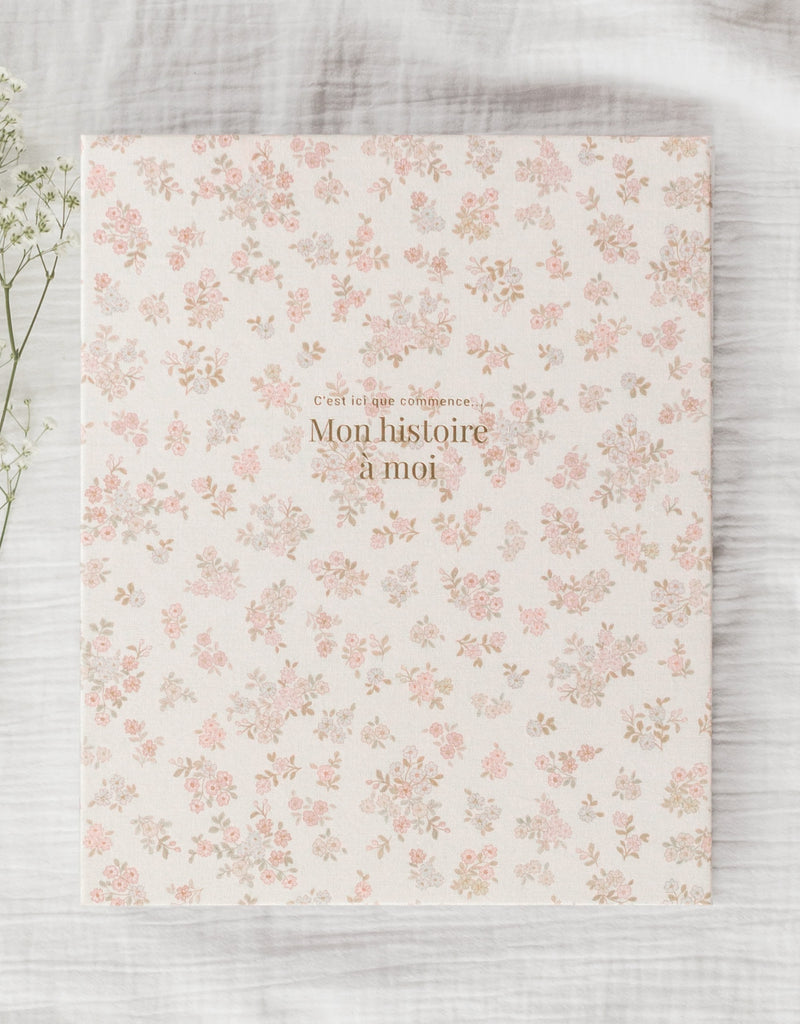 Livre de bébé - Album pour enfants Mon histoire à moi - Fleurs pastel - Le petit tableau noir | Veille sur toi
