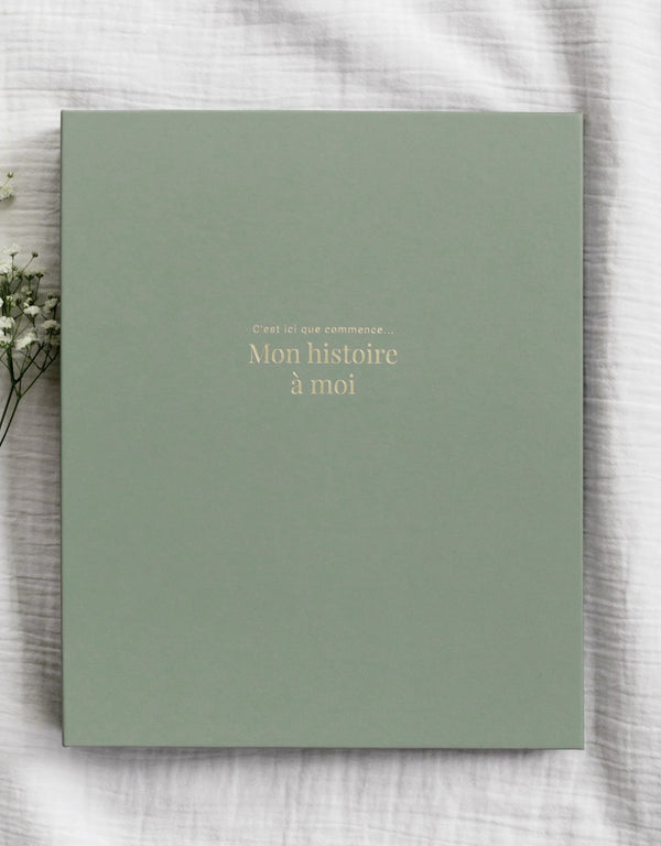 Livre de bébé - Album souvenir pour bébé Mon histoire à moi - Le petit tableau noir | Veille sur toi