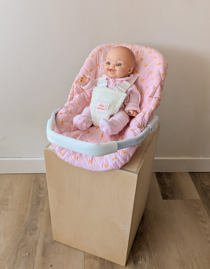 Doll Capsule - Pink ducky - Tiny Harlow