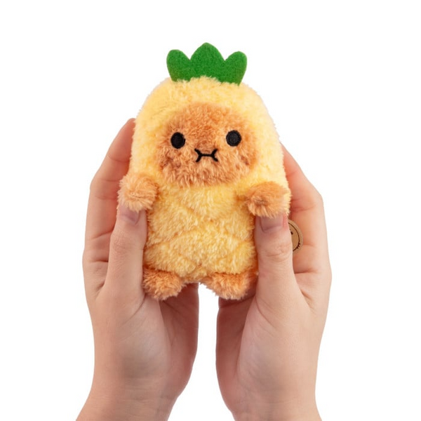 Mini peluche assise - Ricespud costumé en ananas - Noodoll