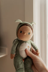 Dinky Dinkum Doll - Gideon - grasshopper - Olli Ella