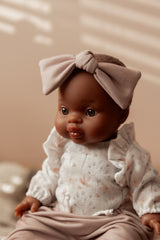 Bébé Gordis - Ruby avec blouse fleurie, pantalon et boucle - Paola Reina