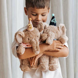 and the little dog laughed ps1289 Peluche - Priscilla l'éléphant de fête - and the little dog laughed vendu par Veille sur toi