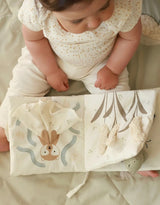 Avery Row FBORIV Livre d'éveil en tissus - Les histoires de la berge - Avery Row vendu par Veille sur toi