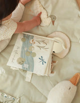 Avery Row FBORIV Livre d'éveil en tissus - Les histoires de la berge - Avery Row vendu par Veille sur toi