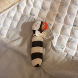 Avery Row RATPUF Hochet en tricot - Macareux - Avery Row vendu par Veille sur toi