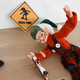 Bajoue ⚜ Lutin C Lutin coquin - Garçon avec chandail carreauté - Bajoue vendu par Veille sur toi