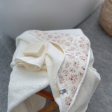 Baluchon ⚜ 5315-t-1861 Sortie de bain pour bébé - Petits bouquets - Bambino par Baluchon vendu par Veille sur toi