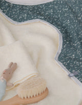 Baluchon ⚜ 53151796 Sortie de bain pour bébé - Sarcelle et petites fleurs - Bambino par Baluchon vendu par Veille sur toi