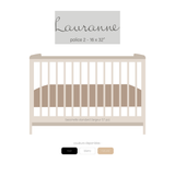 bassinette. sku-44500177617209 NOM EN BOIS PERSONNALISÉ - Lettres attachées POLICE 2 / 16 x 32 pouces / Naturel vendu par Veille sur toi