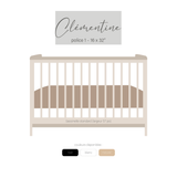 bassinette. sku-51240311783737 NOM EN BOIS PERSONNALISÉ - Lettres attachées (ÉPAIS - 1/4 po) POLICE 1 / 16 x 32 pouces / Naturel vendu par Veille sur toi