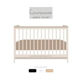 bassinette. sku-51240312176953 NOM EN BOIS PERSONNALISÉ - Lettres attachées (ÉPAIS - 1/4 po) POLICE 2 / 12 x 24 pouces / Naturel vendu par Veille sur toi