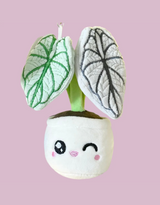 Blushiez BLUSHIEZ-BRE-SilverDragonAlo Breloque de sac - Peluche plante Silver Dragon Alocasia - Blushiez vendu par Veille sur toi