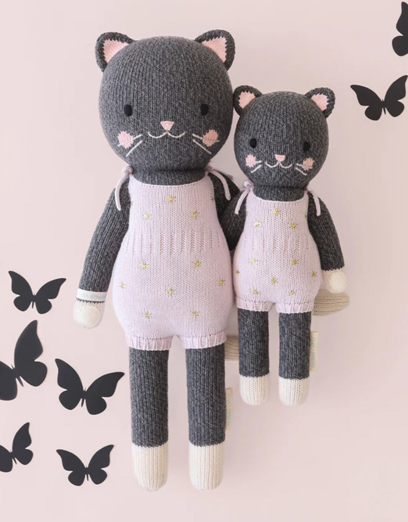 Peluche - Nova le chat noir - Cuddle + kind