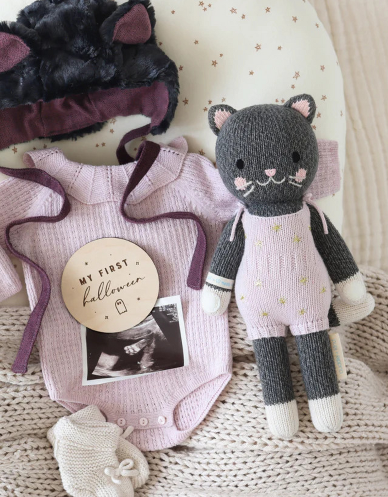 Peluche - Nova le chat noir - Cuddle + kind