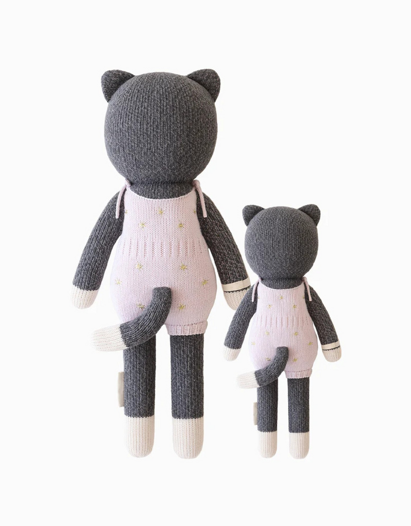 Peluche - Nova le chat noir - Cuddle + kind