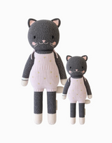 Peluche - Nova le chat noir - Cuddle + kind