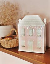 Child to Cherish 2501PK Tirelire - La maison de Dolly - Child to Cherish Default vendu par Veille sur toi