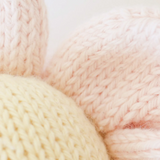 Cuddle + kind BBYFLWRPK003 Peluche - Bébé marguerite 7" - Rose blush - Cuddle + kind vendu par Veille sur toi