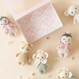 Cuddle + kind BBYFLWRPK003 Peluche - Bébé marguerite 7" - Rose blush - Cuddle + kind vendu par Veille sur toi