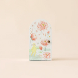 Cuddle + kind TINYDUCFLOMV4 Peluche avec jolie boîte - Tiny 6" - Flora le Canard - Cuddle + kind vendu par Veille sur toi