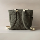 Dans le sac ⚜ Quilted-Convertible-Backpack-Forest Sac à dos matelassé convertible - Forêt - Dans le sac vendu par Veille sur toi