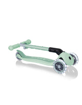 Globber GB692-505 Trottinette pliable à 3 roues lumineuses Ecologic - Junior 2 à 6 ans - Pistache - Globber vendu par Veille sur toi
