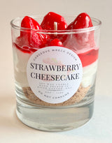 Gorgeous Wreck Design CANDLE-StrawberryCheesecake Chandelle dessert - Gâteau au fromage aux fraises - Gorgeous Wreck Design vendu par Veille sur toi