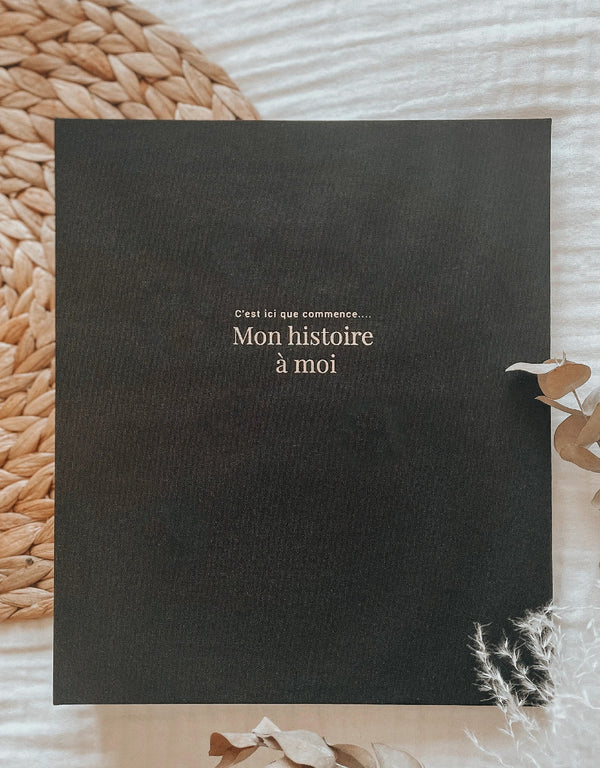 Baby Book - Black Fabric - Le petit tableau noir (FRENCH ONLY)