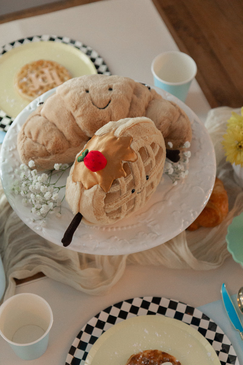 Veille sur toi - Soft Plush - Amuseables Rene Waffle - Jellycat