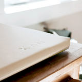 KAM ⚜ KAM-MATELASLANGER-BLANCCREME Matelas à Langer en Cuir Végétalien - KAM Blanc Crème vendu par Veille sur toi