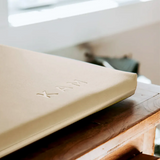 KAM ⚜ KAM-MATELASLANGER-PARCHEMIN Matelas à Langer en Cuir Végétalien - KAM Parchemin vendu par Veille sur toi