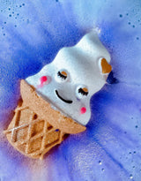 La Fabrik ⚜ BOMBE-AJ-PR24-MLC Bombe de bain surprise - Mademoiselle Cornet - La fabrik vendu par Veille sur toi