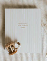 Le petit tableau noir ⚜ LIVR-LBEIGE-23 Livre de bébé - Ligné beige - Le petit tableau noir vendu par Veille sur toi