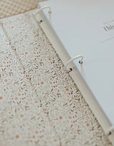 Le petit tableau noir ⚜ LIVR-ROSES-24 Livre de bébé - Rose scintillant - Le petit tableau noir vendu par Veille sur toi