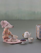 Maileg 11-3110-01 Gâteries d'après-midi pour souris - Madeleine bleu - Maileg vendu par Veille sur toi