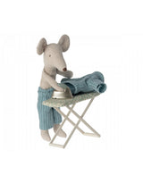 Maileg 11-3116-00 Planche et fer à repasser pour souris - Maileg Petite (H2.95 po x L4.72 po) vendu par Veille sur toi