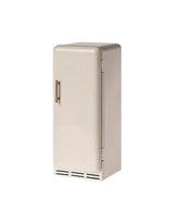 Maileg 11-4117-00 Réfrigérateur miniature - Blanc cassé - Maileg vendu par Veille sur toi